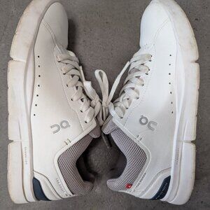 Women's on cloud roger advantage sneakers